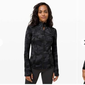 NWT Lululemon Define Jacket in Heritage 365 Camo Deep Coal Multi size 4